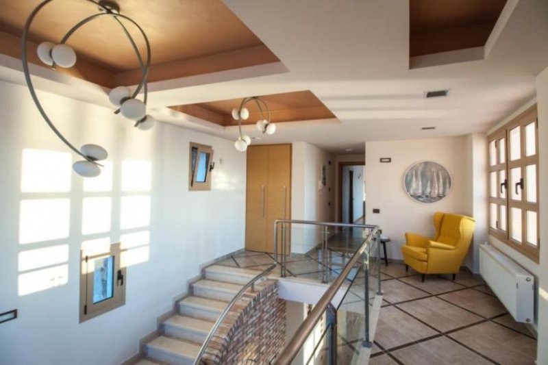 Ammoudara bei Agios Nikolaos Kreta, Ammoudara bei Agios Nikolaos: Hochexklusive fünf-Schlafzimmer-Villa mit traumhafter Aussicht Haus kaufen